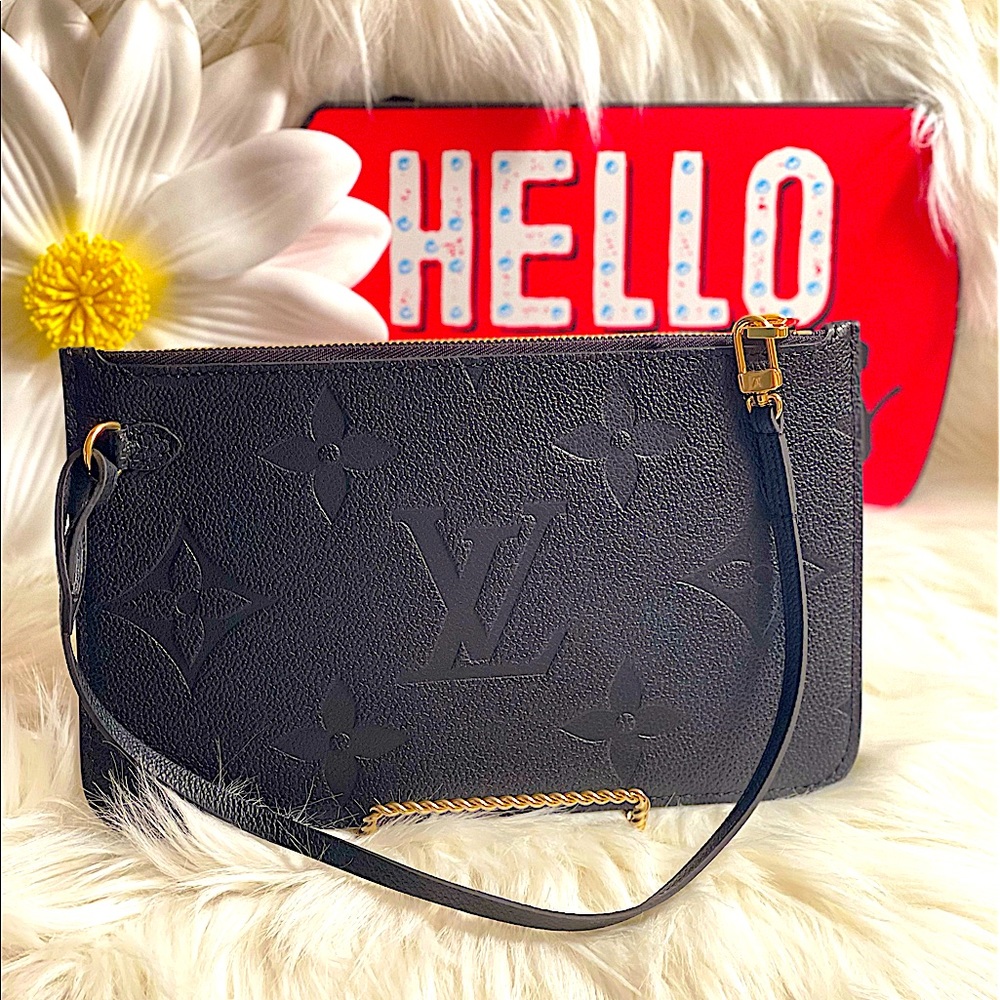 Louis  Vuitton Pouch ❤️❤️ NWT SOLD